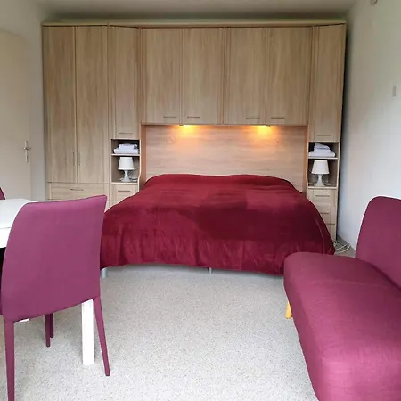 Apartment Bisang S *